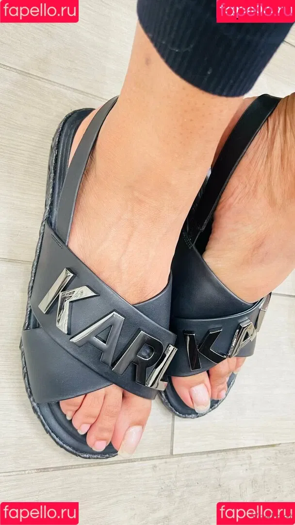 reel / vee_feet Onlyfans Photo Gallery 