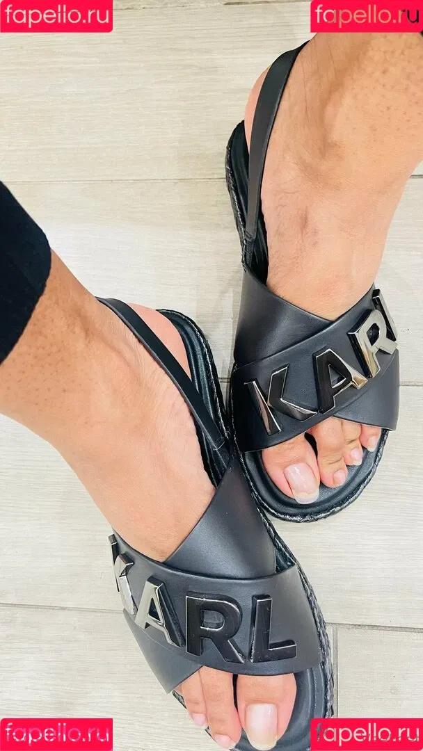 reel / vee_feet Onlyfans Photo Gallery 