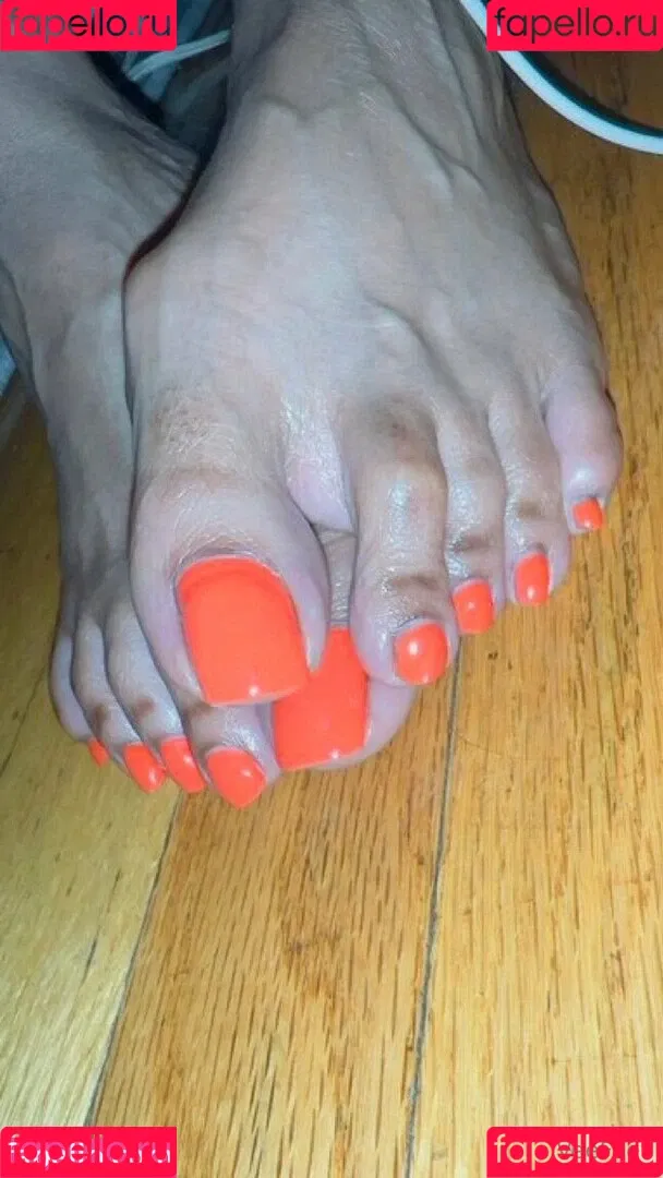reel / vee_feet Onlyfans Photo Gallery 