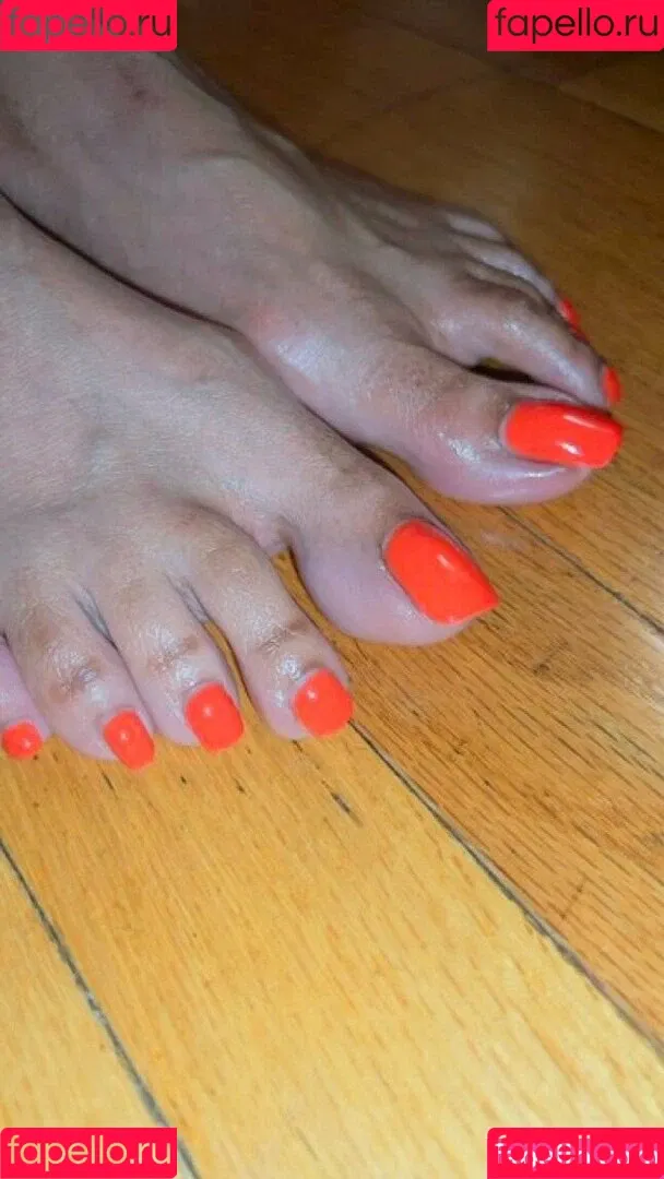 reel / vee_feet Onlyfans Photo Gallery 