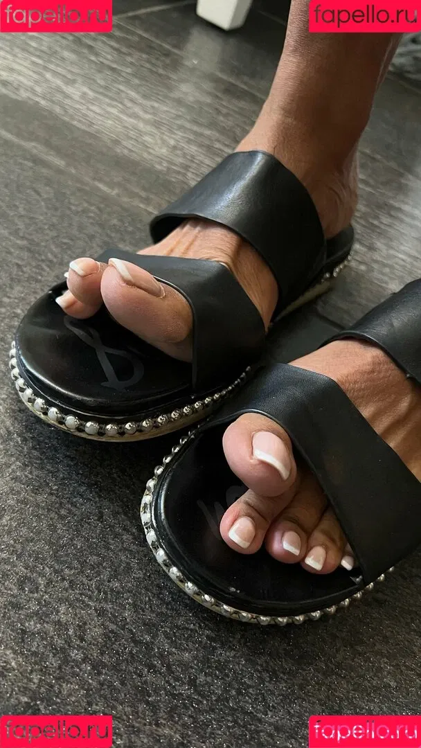 reel / vee_feet Onlyfans Photo Gallery 