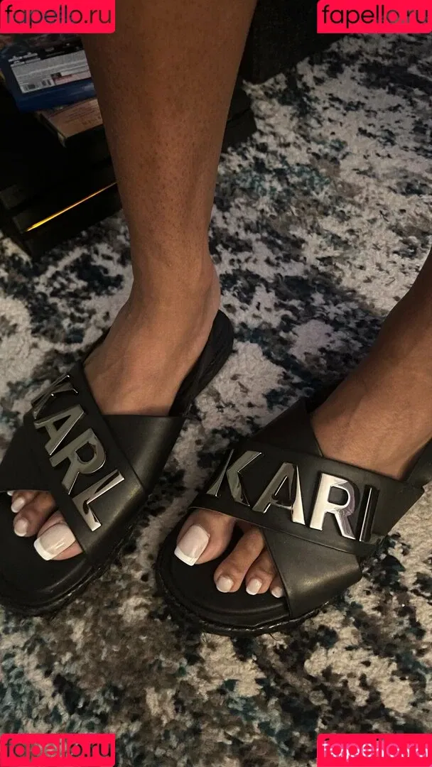 reel / vee_feet Onlyfans Photo Gallery 