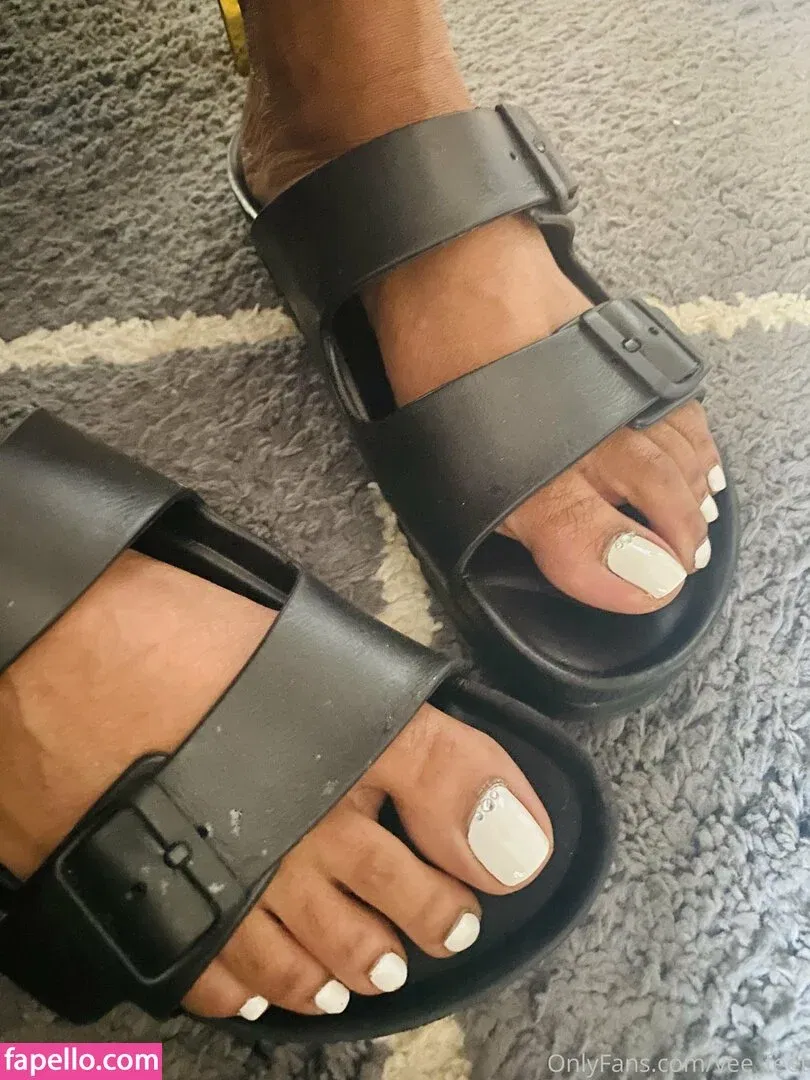 reel / vee_feet Onlyfans Photo Gallery 