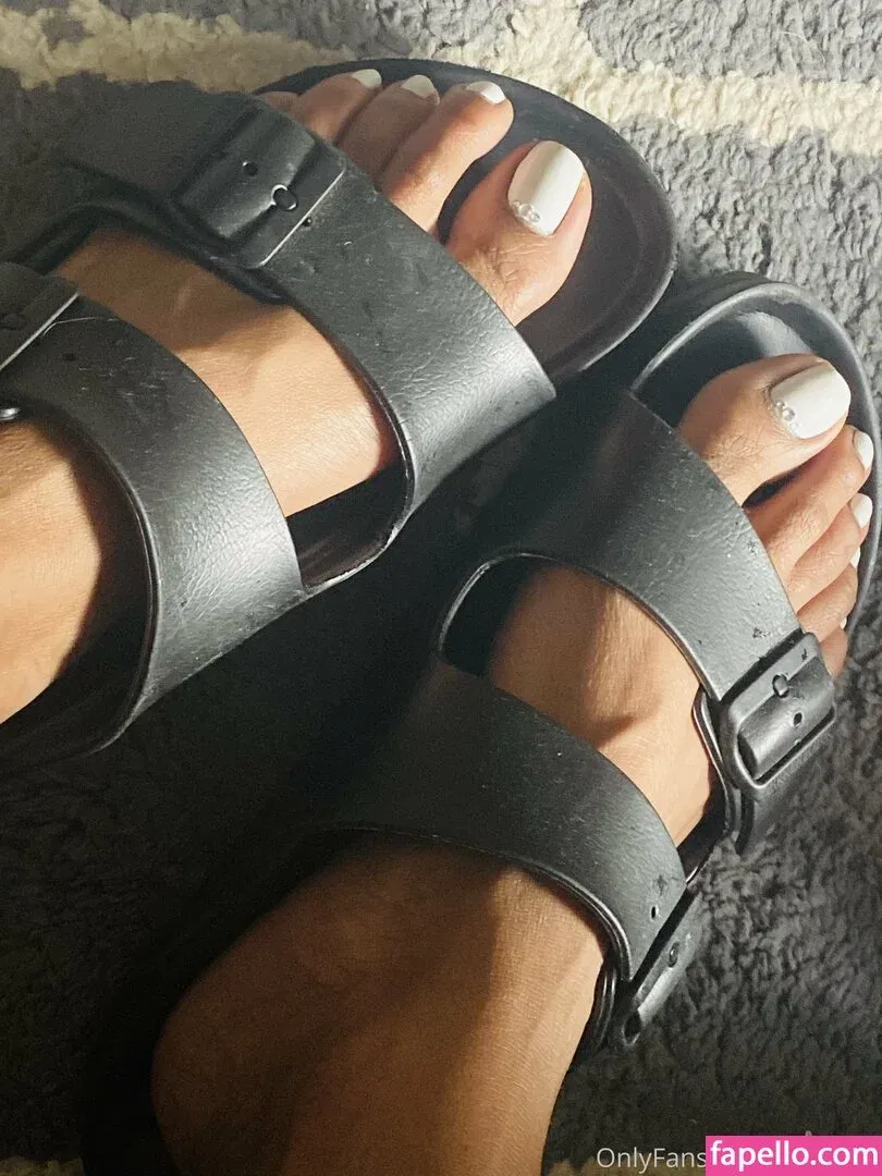 reel / vee_feet Onlyfans Photo Gallery 