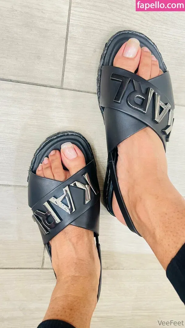 reel / vee_feet Onlyfans Photo Gallery 