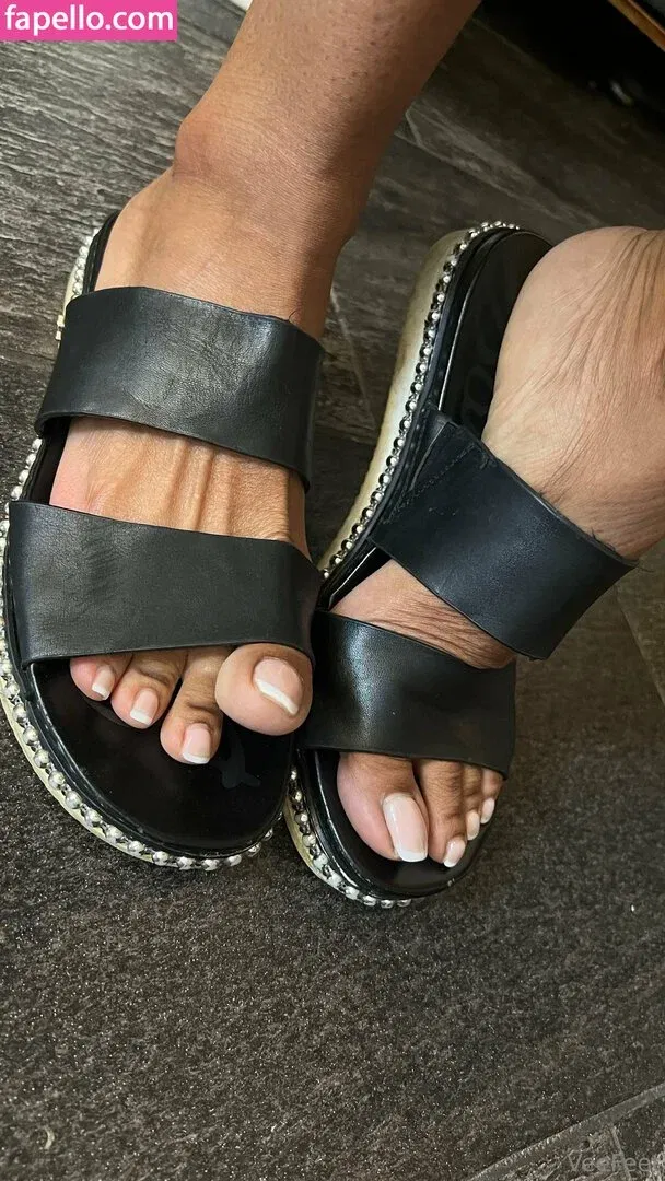 reel / vee_feet Onlyfans Photo Gallery 
