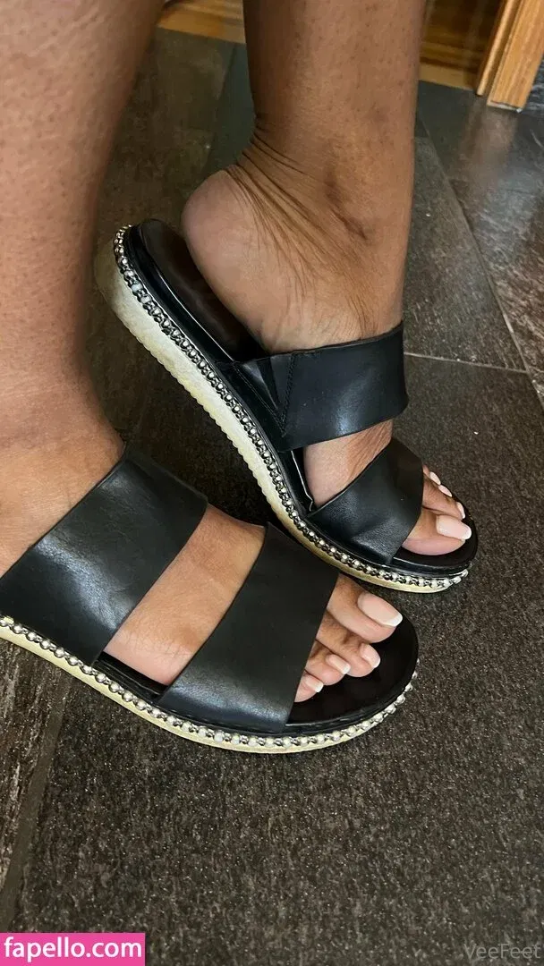 reel / vee_feet Onlyfans Photo Gallery 