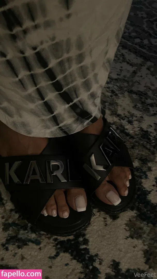 reel / vee_feet Onlyfans Photo Gallery 