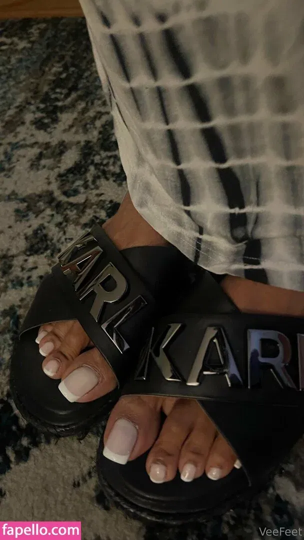 reel / vee_feet Onlyfans Photo Gallery 
