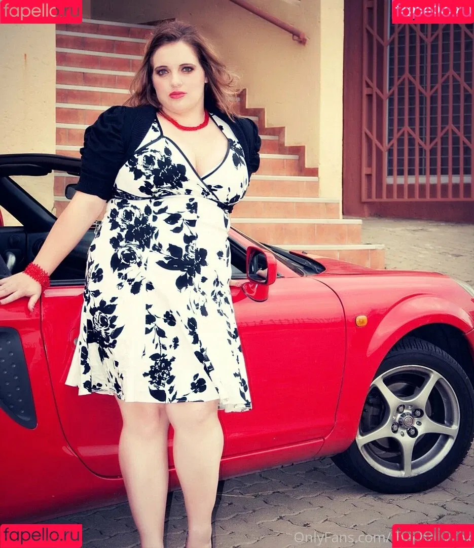 thebbwbarbie / thechellykox Onlyfans Photo Gallery 