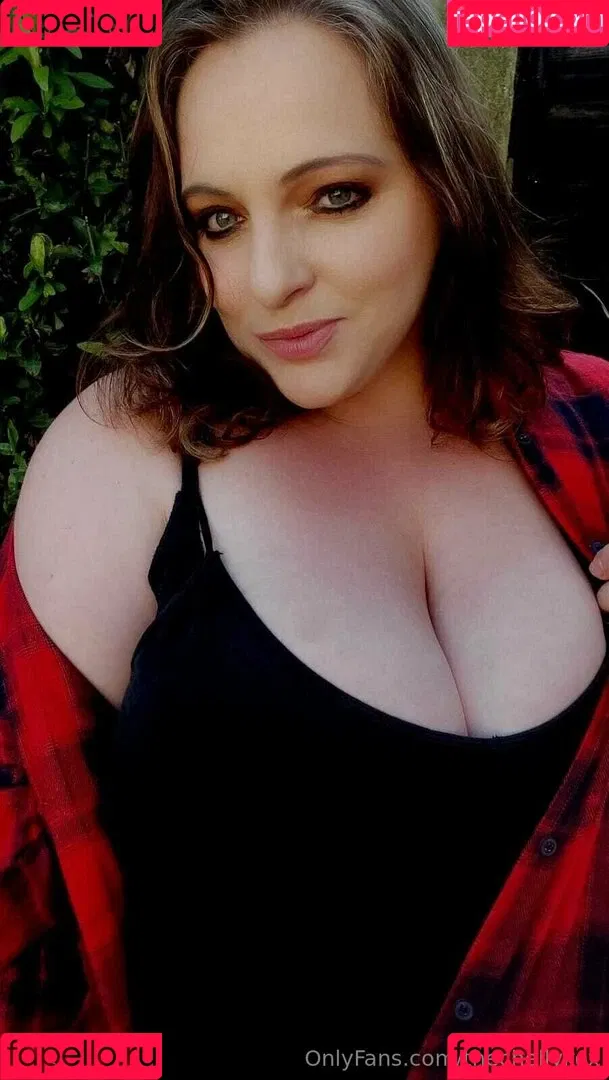 thebbwbarbie / thechellykox Onlyfans Photo Gallery 