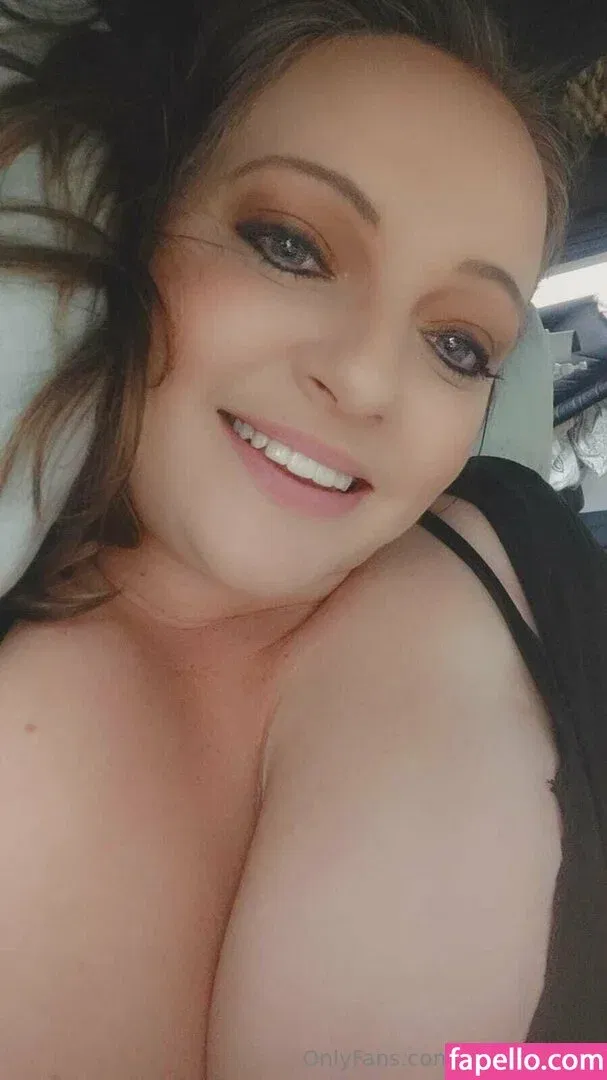 thebbwbarbie / thechellykox Onlyfans Photo Gallery 