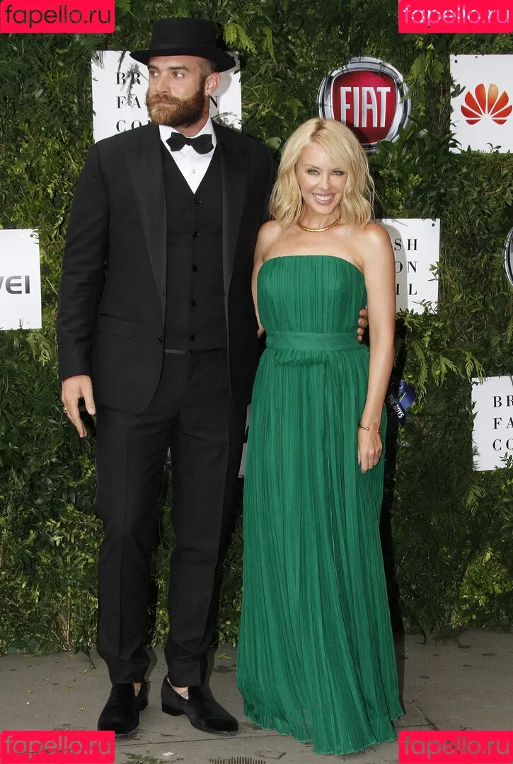 Kylie Minogue / kylieminogue Onlyfans Photo Gallery 