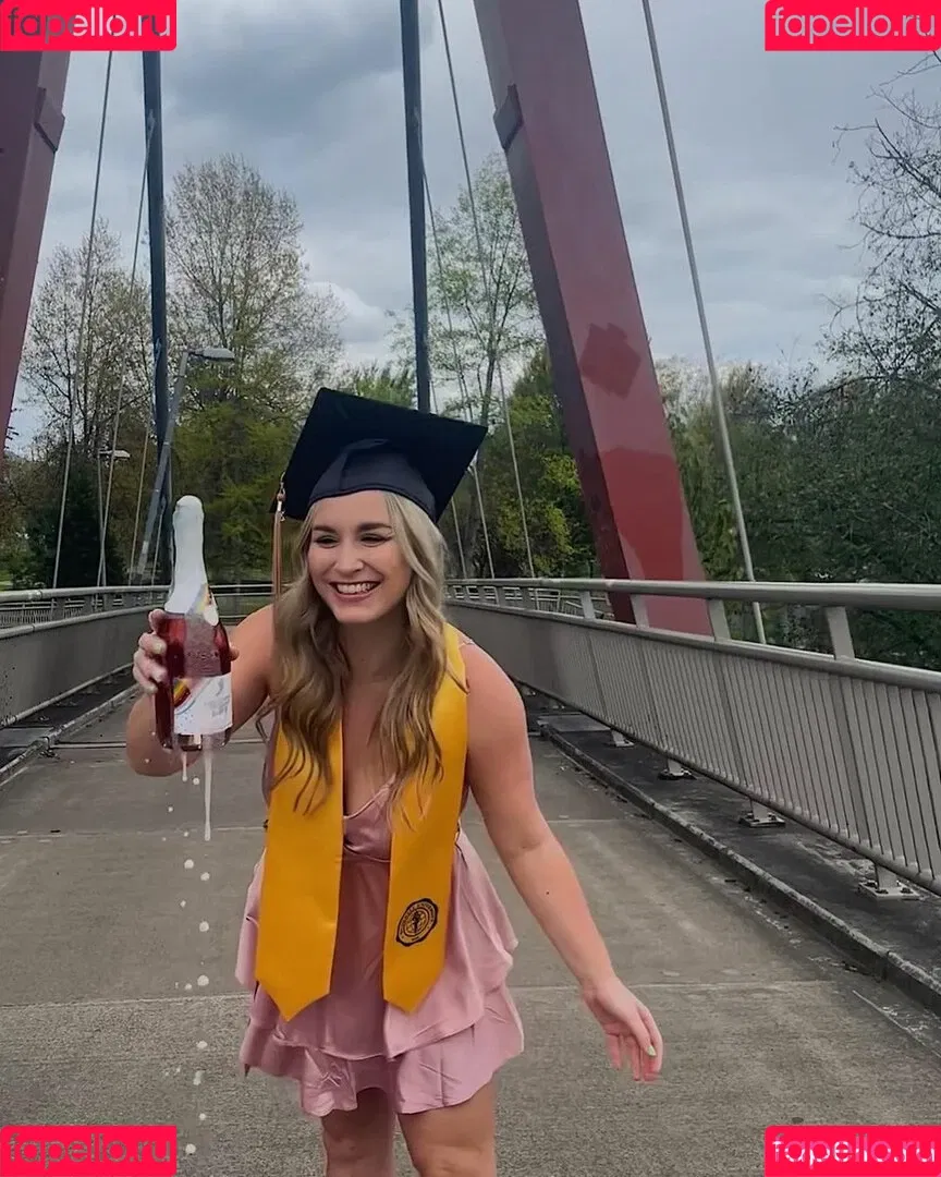 https: / sandpaperscissors / shawnie / shawnie__spink Onlyfans Photo Gallery 