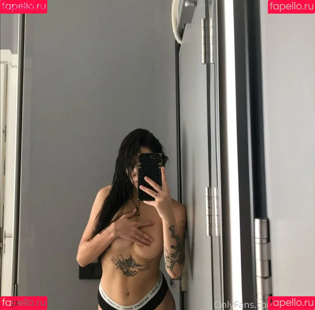 Ilyina Yulyina / ss.yuta / yulyina Onlyfans Photo Gallery 