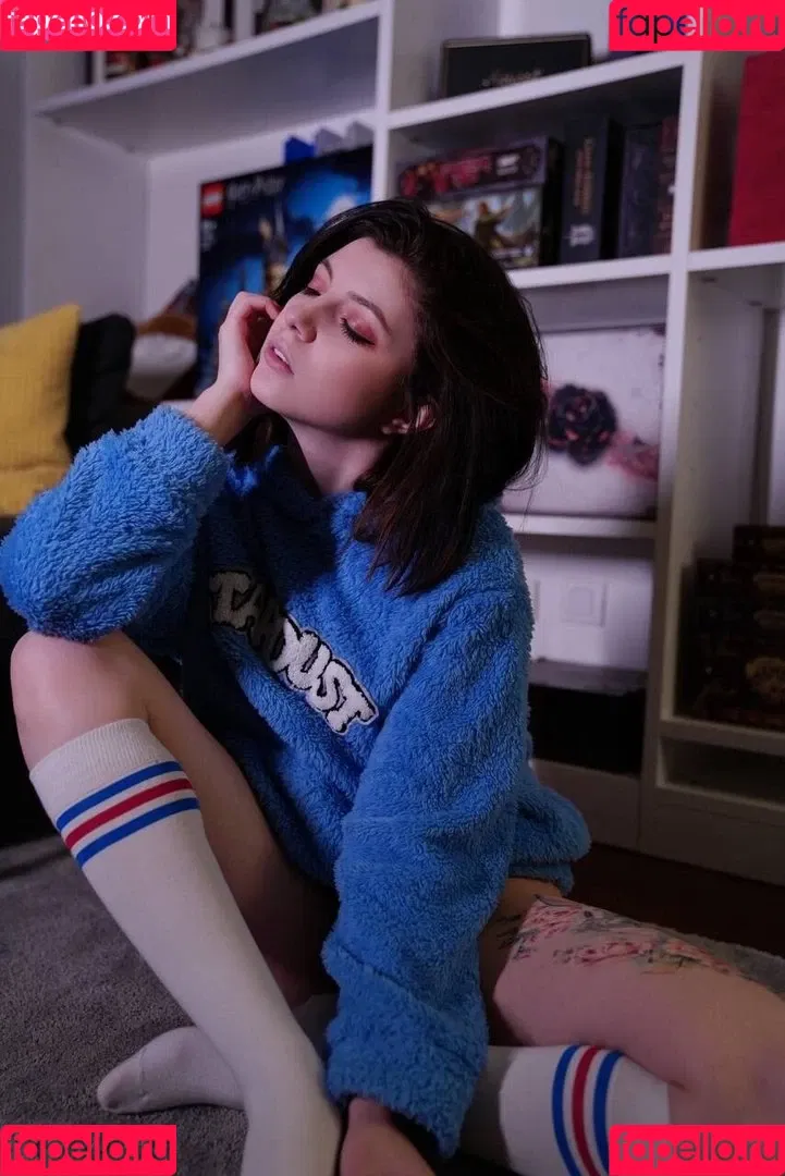 Olyashaa / deepfake / olyashaasaxon Onlyfans Photo Gallery 