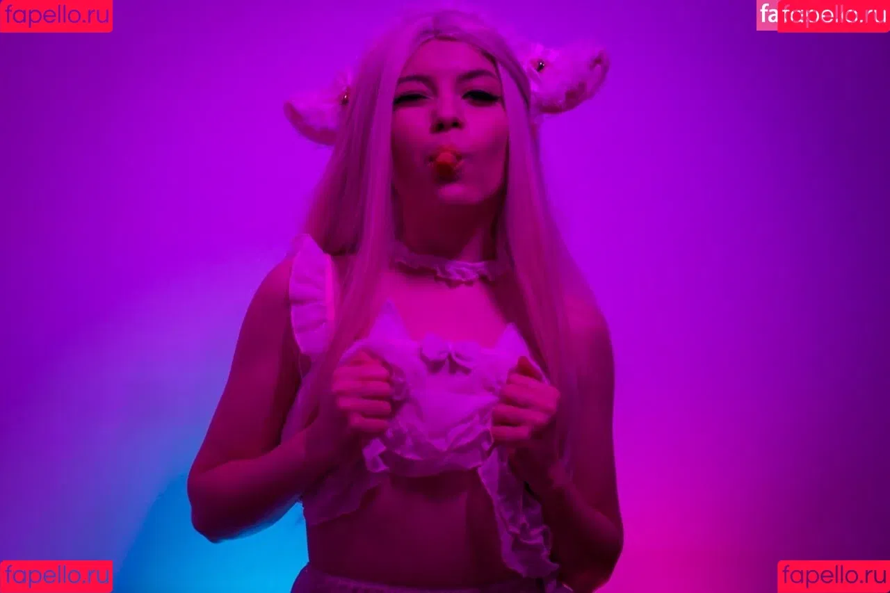 Olyashaa / deepfake / olyashaasaxon Onlyfans Photo Gallery 