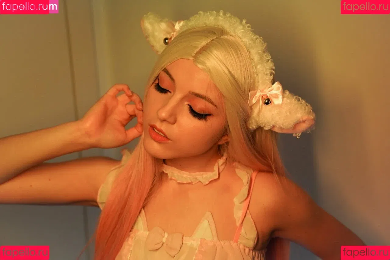 Olyashaa / deepfake / olyashaasaxon Onlyfans Photo Gallery 