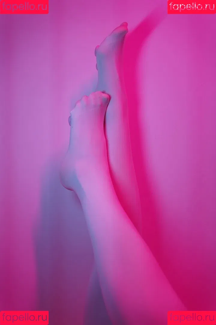 Olyashaa / deepfake / olyashaasaxon Onlyfans Photo Gallery 