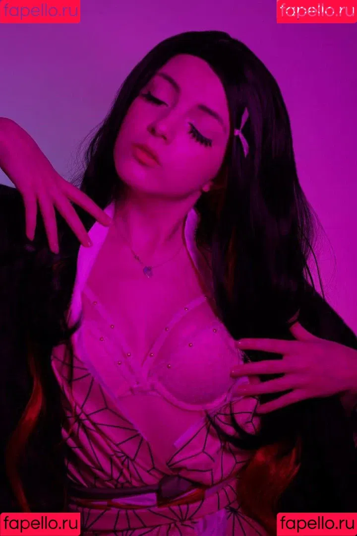 Olyashaa / deepfake / olyashaasaxon Onlyfans Photo Gallery 