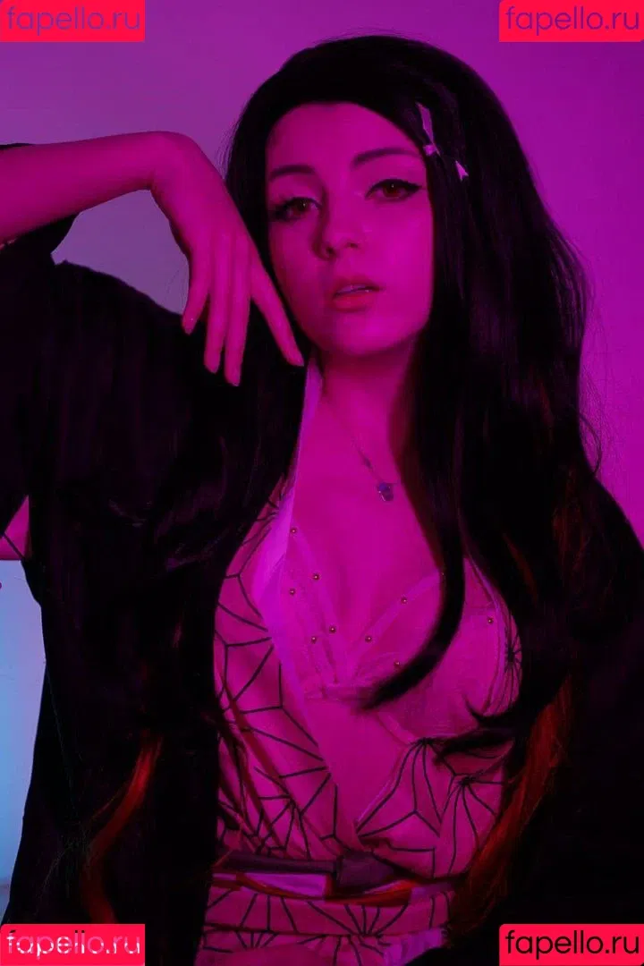 Olyashaa / deepfake / olyashaasaxon Onlyfans Photo Gallery 