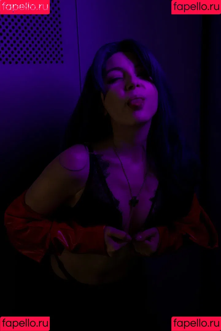 Olyashaa / deepfake / olyashaasaxon Onlyfans Photo Gallery 