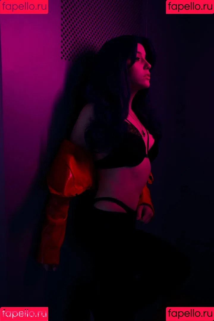 Olyashaa / deepfake / olyashaasaxon Onlyfans Photo Gallery 