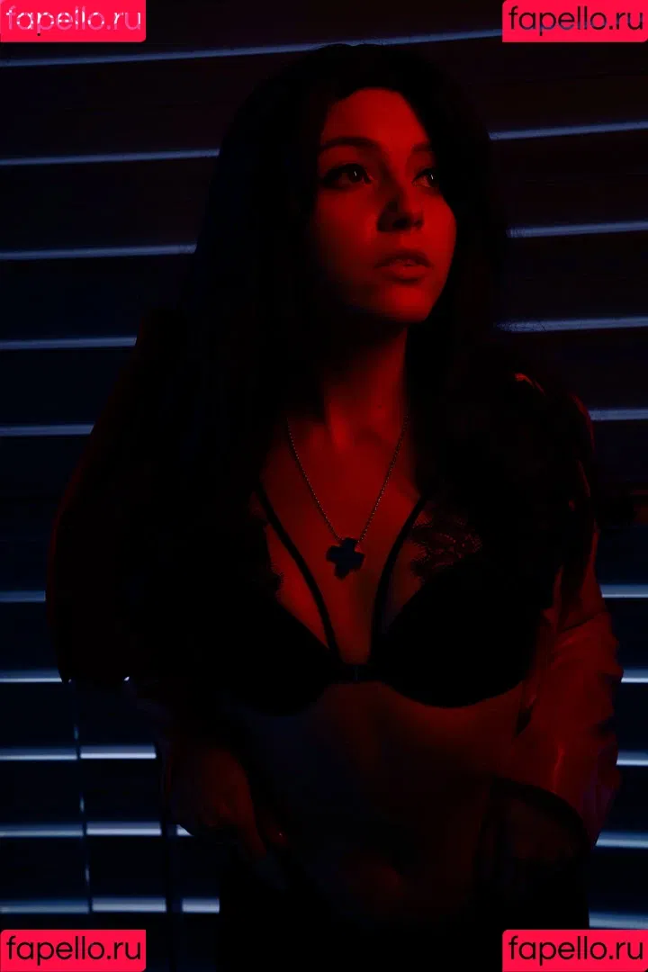 Olyashaa / deepfake / olyashaasaxon Onlyfans Photo Gallery 