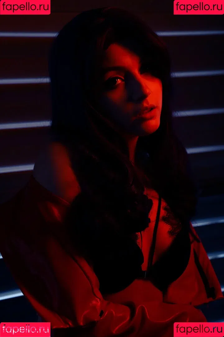 Olyashaa / deepfake / olyashaasaxon Onlyfans Photo Gallery 