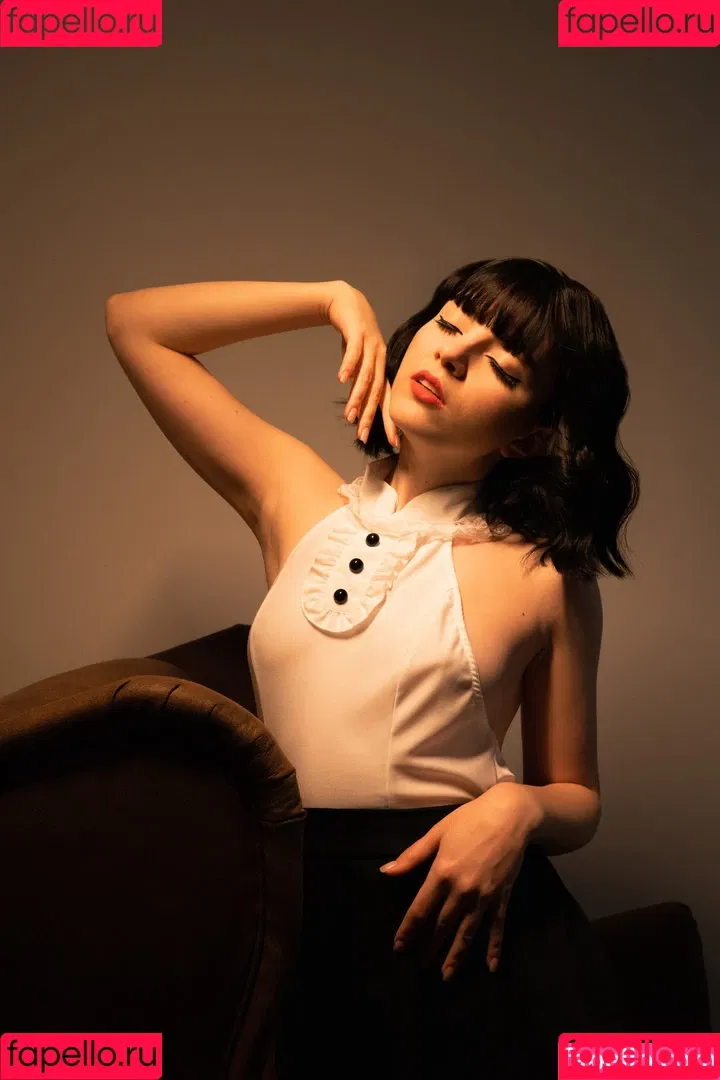 Olyashaa / deepfake / olyashaasaxon Onlyfans Photo Gallery 