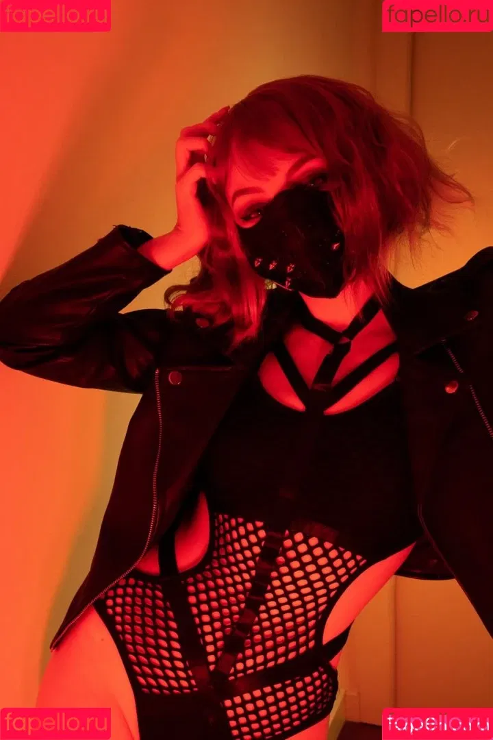 Olyashaa / deepfake / olyashaasaxon Onlyfans Photo Gallery 