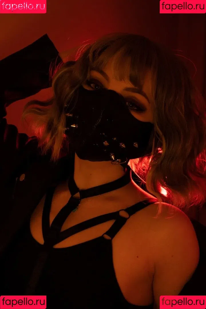 Olyashaa / deepfake / olyashaasaxon Onlyfans Photo Gallery 