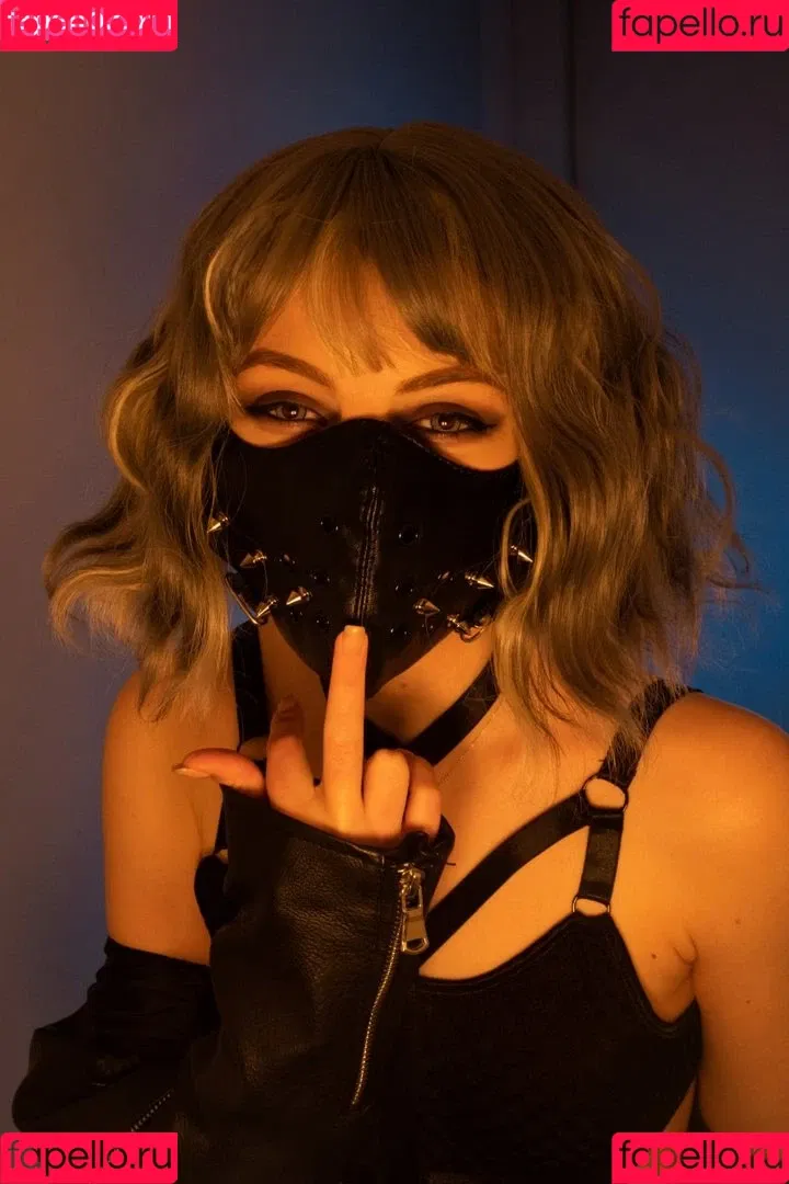 Olyashaa / deepfake / olyashaasaxon Onlyfans Photo Gallery 