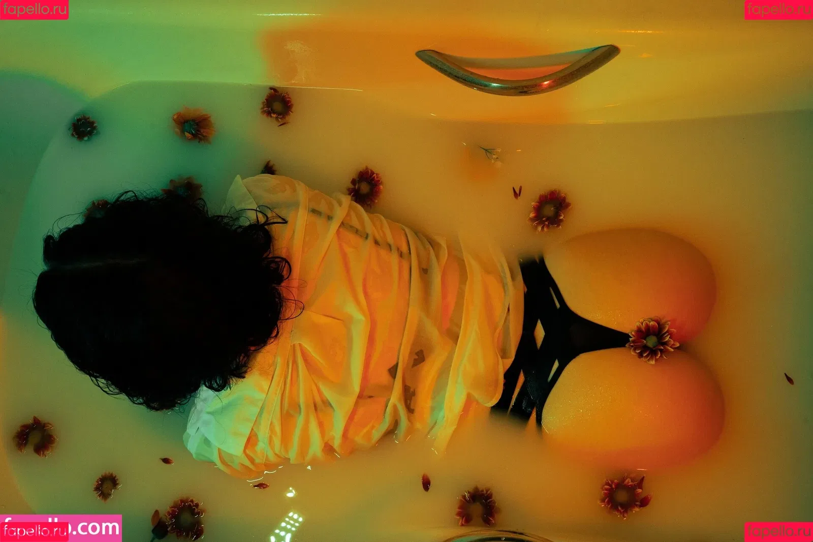 Olyashaa / deepfake / olyashaasaxon Onlyfans Photo Gallery 