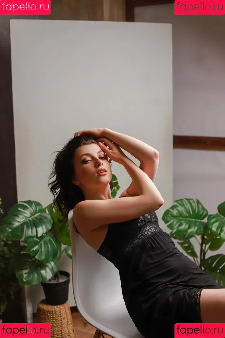 Olyashaa / deepfake / olyashaasaxon Onlyfans Photo Gallery 