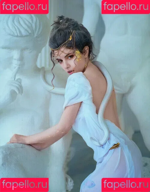 Olyashaa / deepfake / olyashaasaxon Onlyfans Photo Gallery 