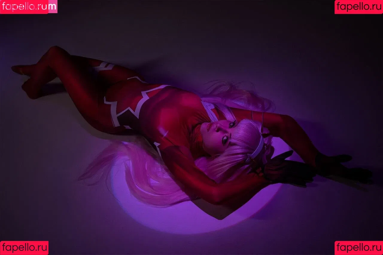 Olyashaa / deepfake / olyashaasaxon Onlyfans Photo Gallery 