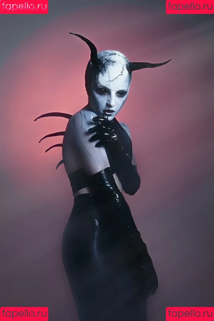 Olyashaa / deepfake / olyashaasaxon Onlyfans Photo Gallery 