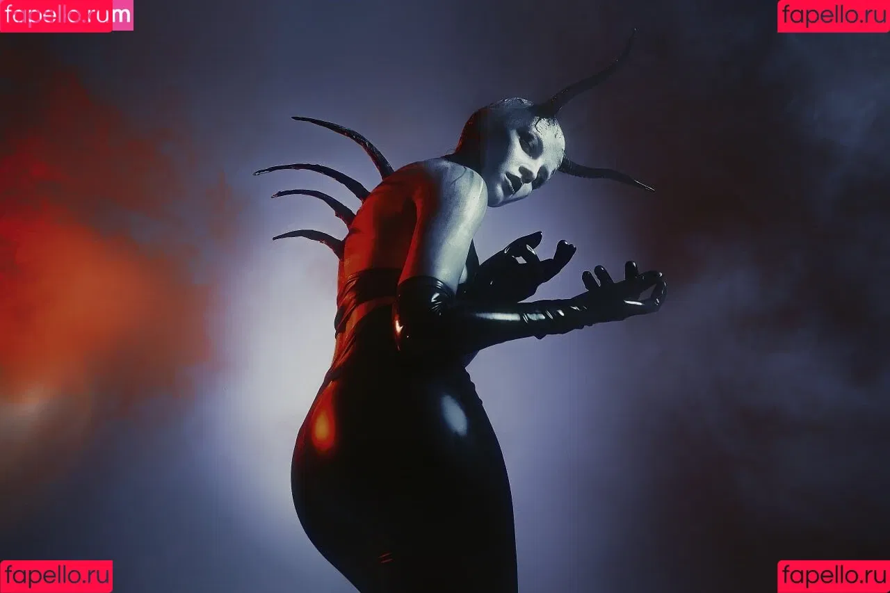 Olyashaa / deepfake / olyashaasaxon Onlyfans Photo Gallery 