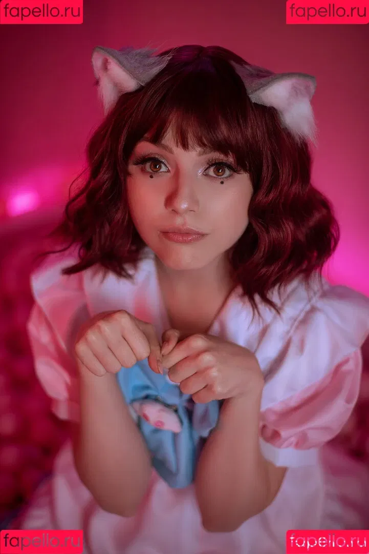 Olyashaa / deepfake / olyashaasaxon Onlyfans Photo Gallery 