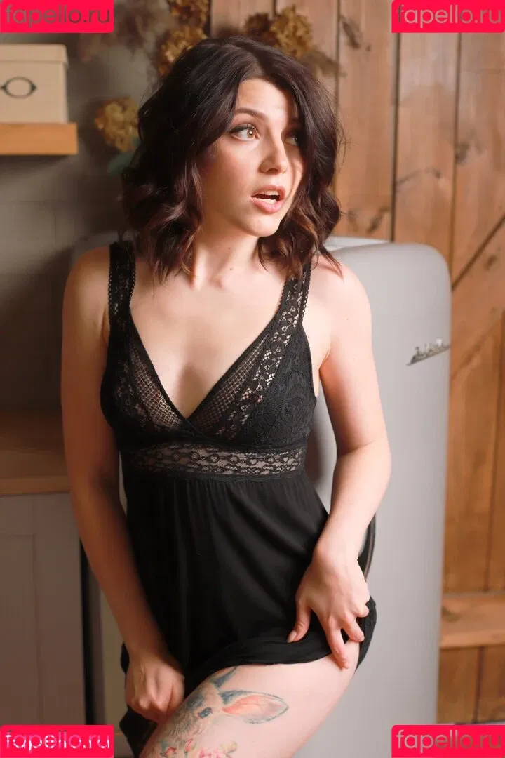 Olyashaa / deepfake / olyashaasaxon Onlyfans Photo Gallery 