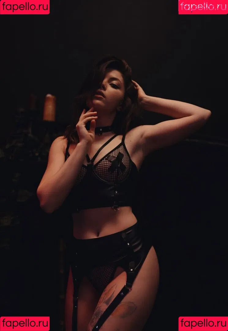 Olyashaa / deepfake / olyashaasaxon Onlyfans Photo Gallery 