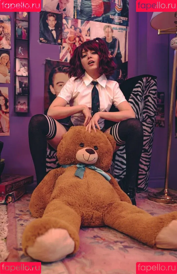 Olyashaa / deepfake / olyashaasaxon Onlyfans Photo Gallery 