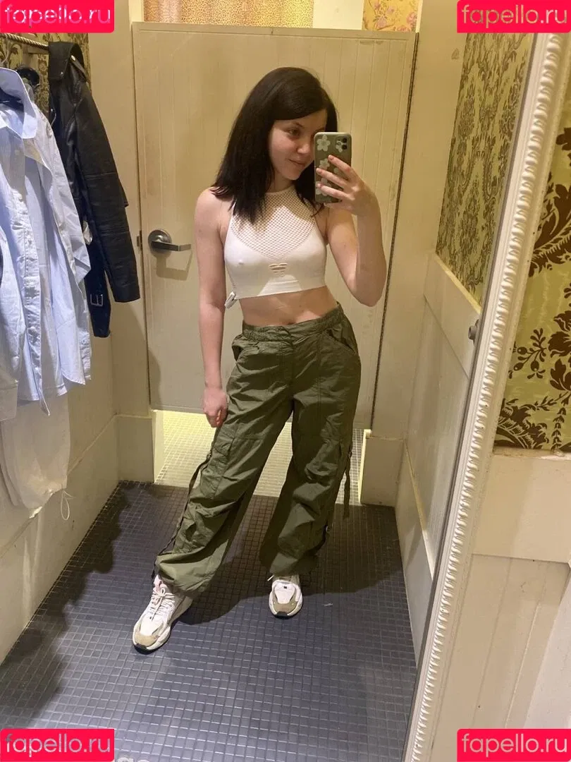 Olyashaa / deepfake / olyashaasaxon Onlyfans Photo Gallery 