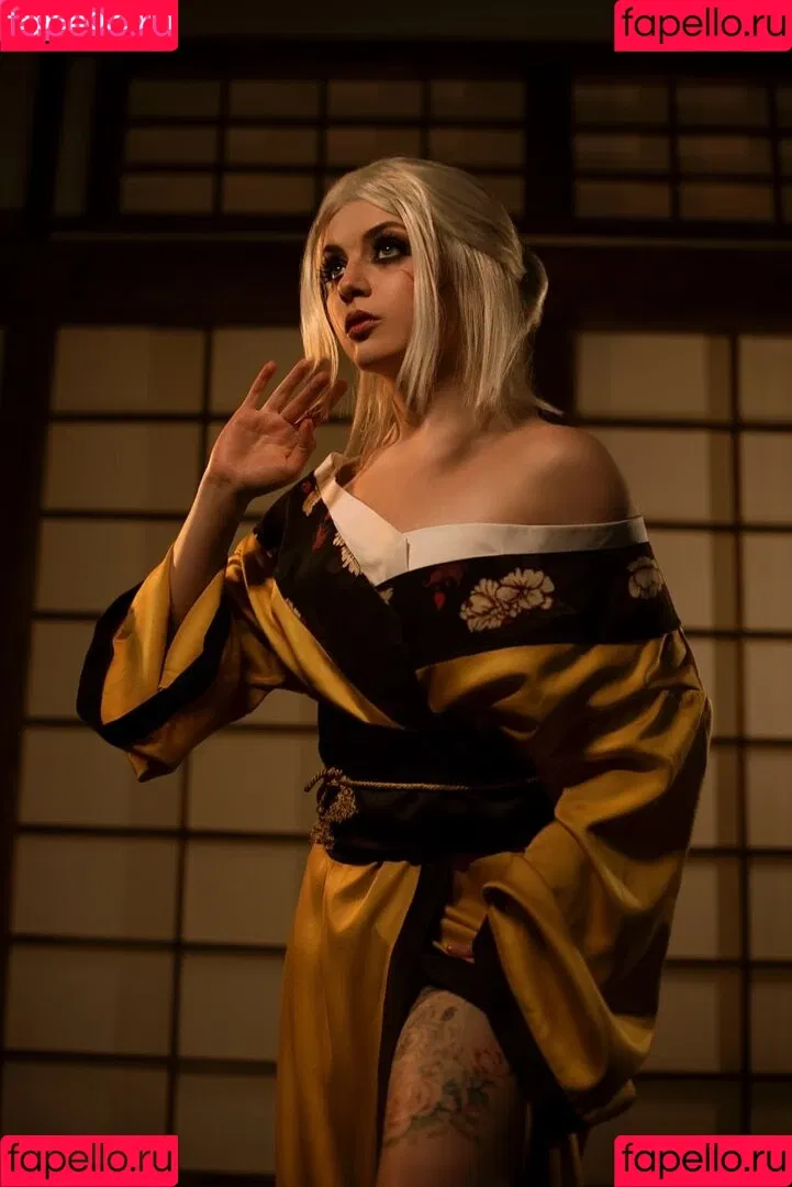 Olyashaa / deepfake / olyashaasaxon Onlyfans Photo Gallery 