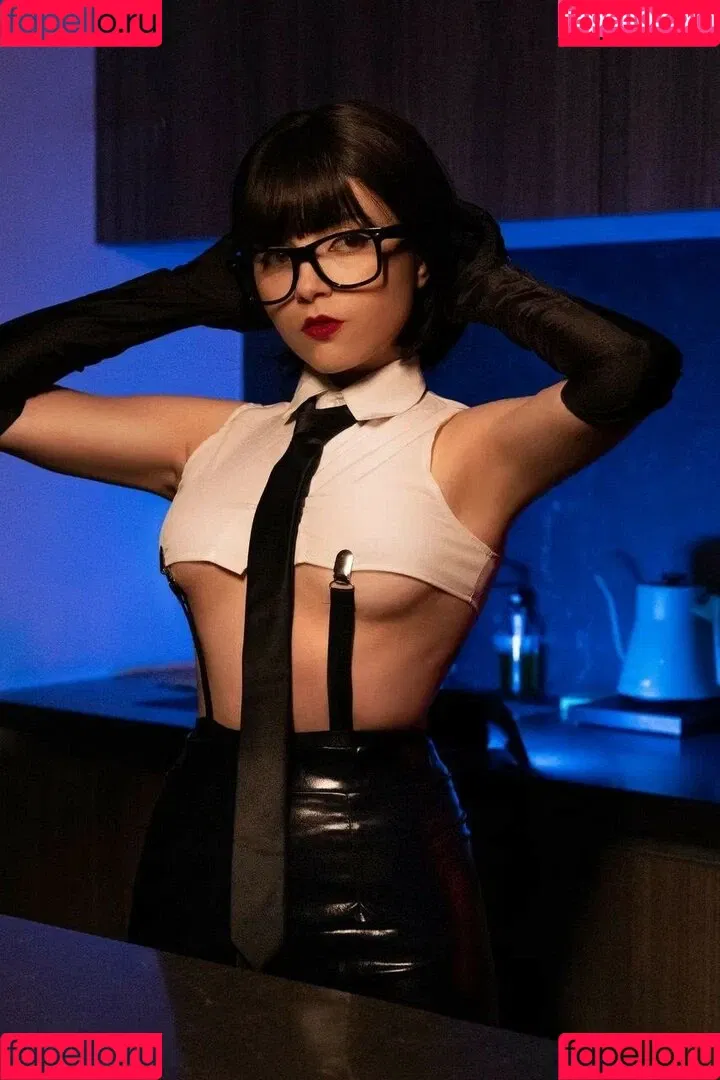 Olyashaa / deepfake / olyashaasaxon Onlyfans Photo Gallery 