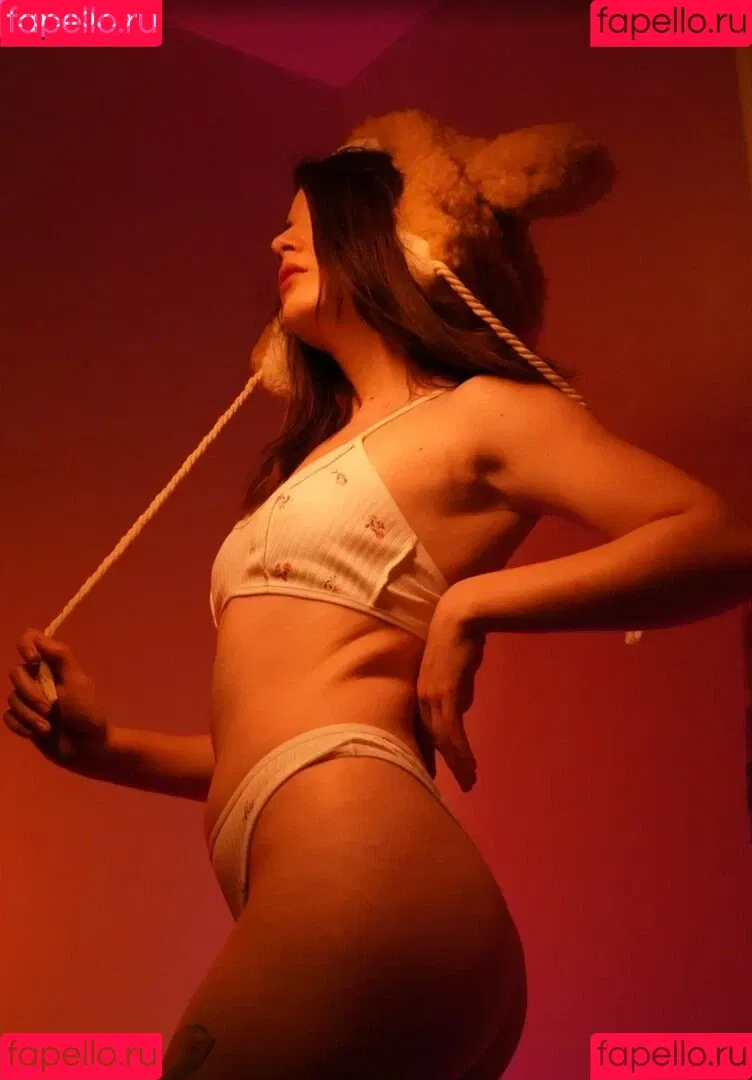 Olyashaa / deepfake / olyashaasaxon Onlyfans Photo Gallery 