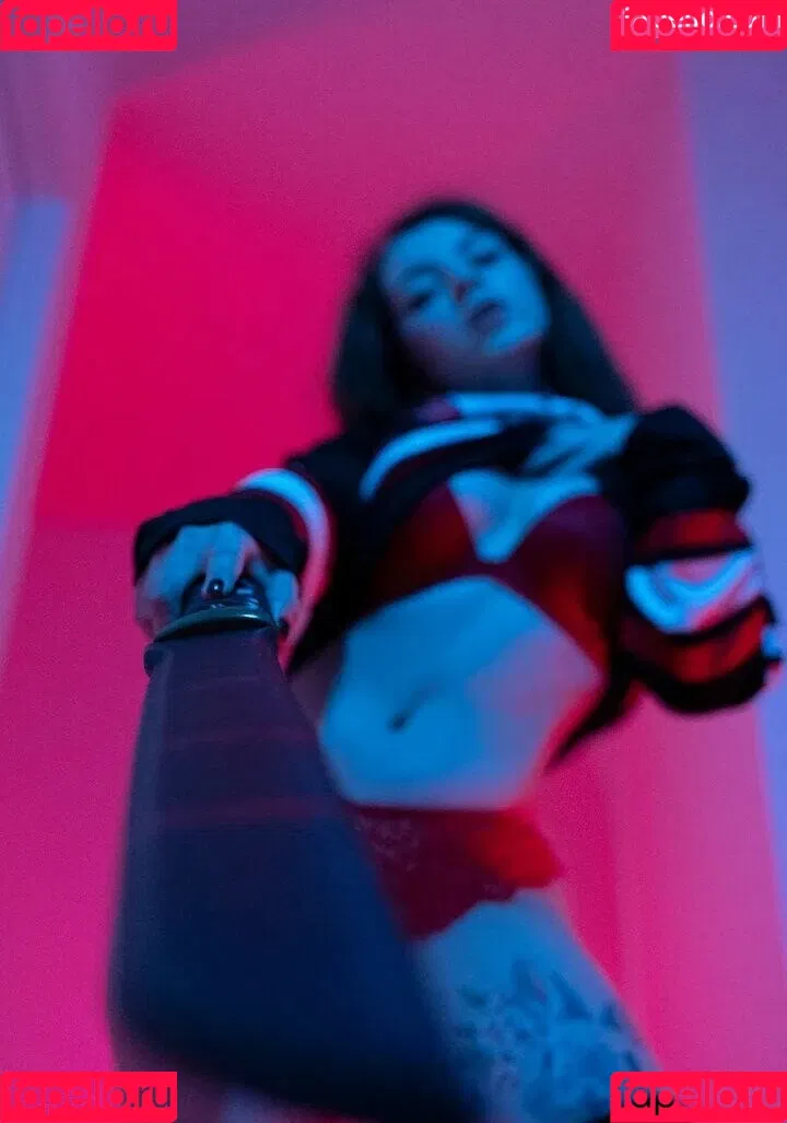 Olyashaa / deepfake / olyashaasaxon Onlyfans Photo Gallery 