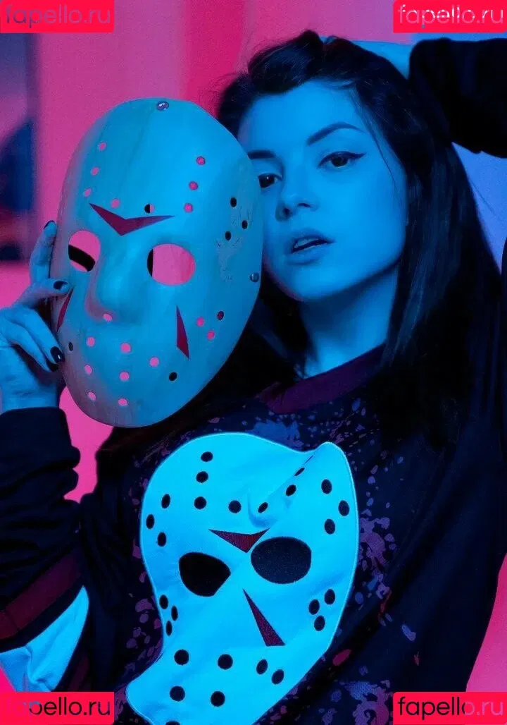 Olyashaa / deepfake / olyashaasaxon Onlyfans Photo Gallery 