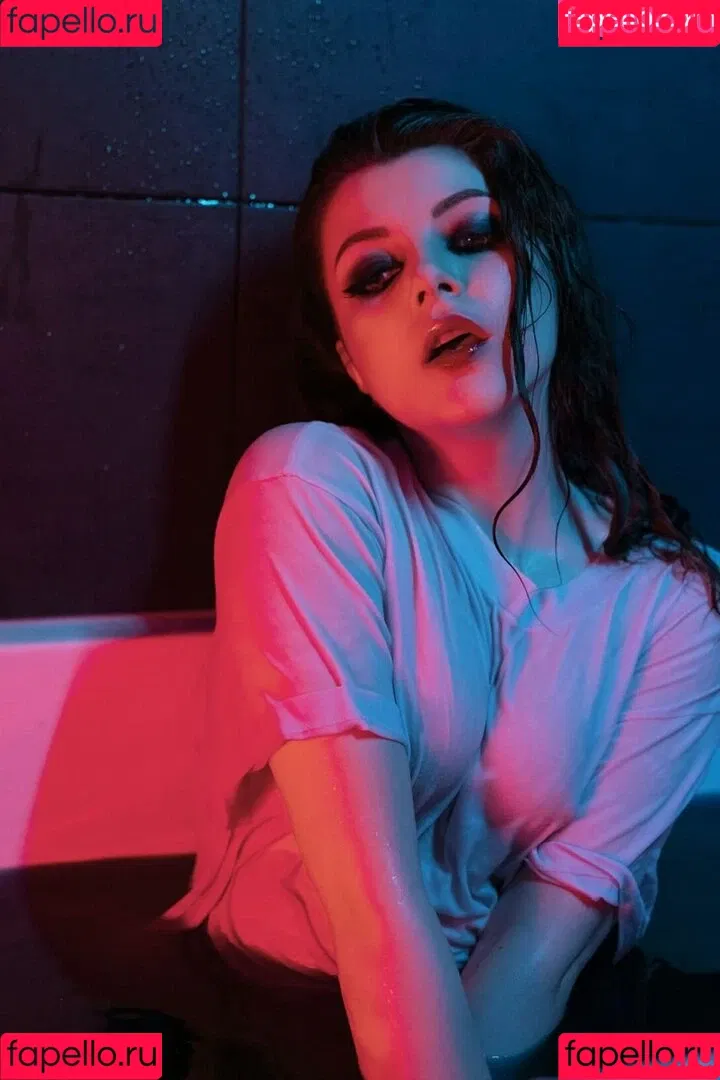 Olyashaa / deepfake / olyashaasaxon Onlyfans Photo Gallery 